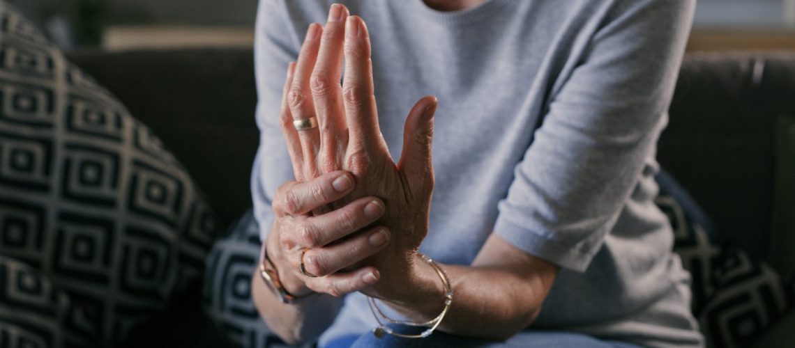 Fourmillements dans les mains : comment s'en débarrasser ?